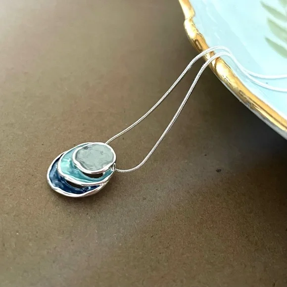 ✨Sundance Artesia Necklace - Picture 2 of 11